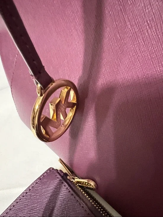 Michael Kors Deep Plum Saffiano Tote with Matching Wristlet - Picture 3 of 13